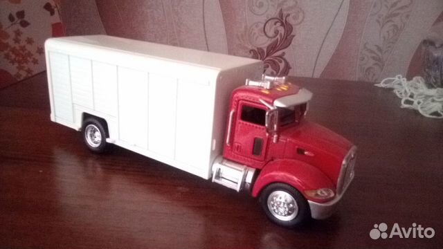 Модель грузовика 1/43