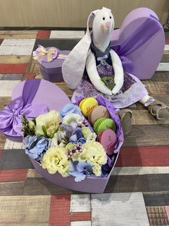 Цветы в коробке
