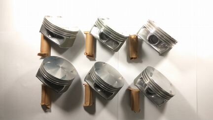 Поршни Mercedes 3.5 ML350