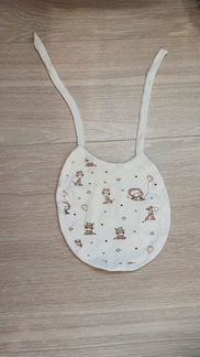 Детские шапки (размер 40) + слюнявчик 3шт за все)