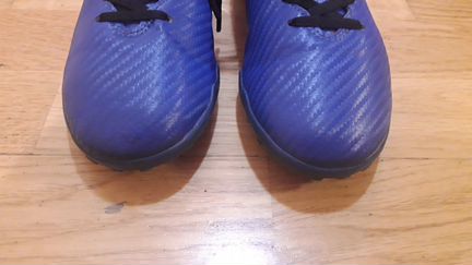 Бутсы adidas р.35,5