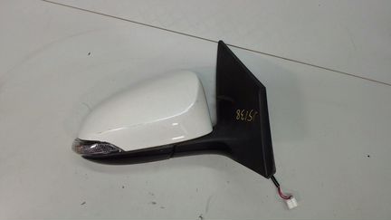 Зеркало боковое правое Toyota Auris E18 2012, 2013