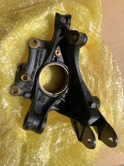 Кулак поворотный задний правый Cayenne/Touareg