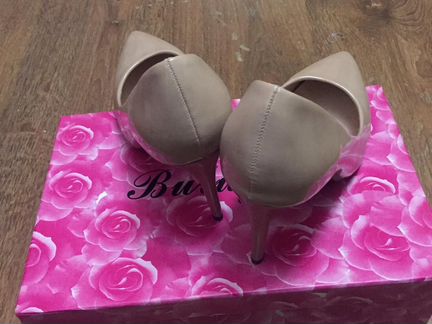 Женские обувь