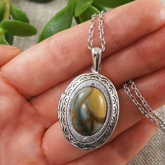 Медальон овальный Яшма пикассо оливковая antique s