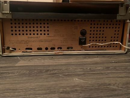 Радиола Урал 111