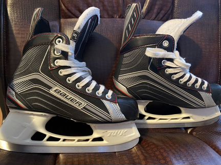 Хоккейные коньки bauer x200 размер 40,5 euro