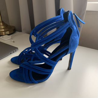 Босоножки Zara