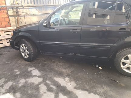 Mercedes-Benz M-класс 3.7 AT, 2003, 211 916 км