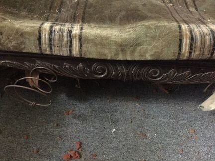 Диван старинный 19 век