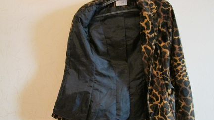 Замечательный необычный пиджак