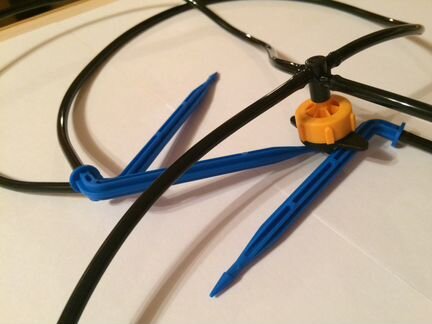 Комплект: 4 Г-образные капельницы 10см с адаптером