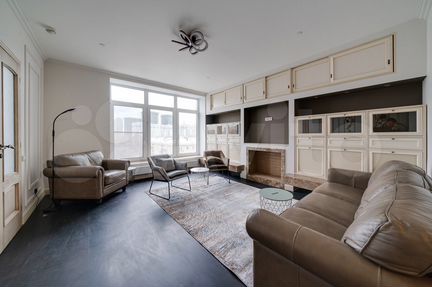 4-к квартира, 130 м², 2/50 эт.