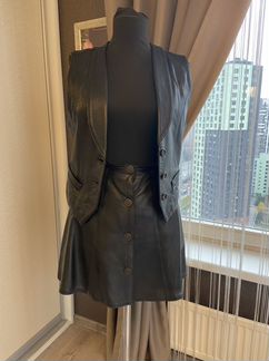 Юбка и жилет из натуральной кожи