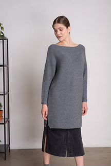 Свитер Черешня стального цвета, размер 40-48. Торг