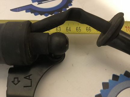 Амортизатор двери багажника левый для Lexus NX