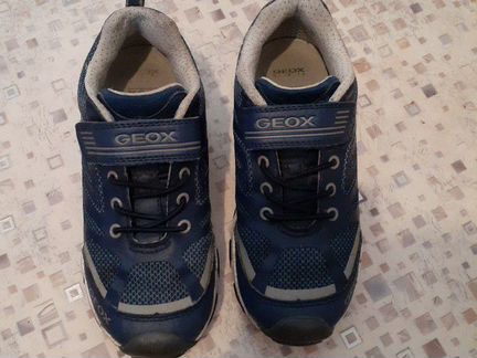 Кроссовки Geox