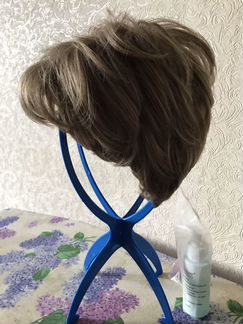 Парик из канеколона, подставка и шампунь