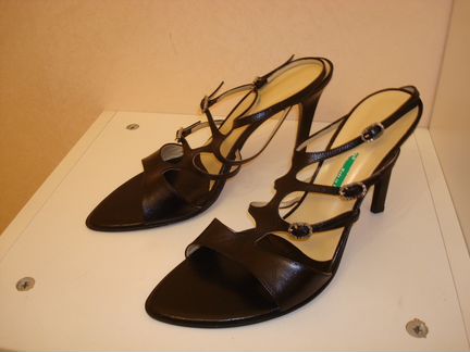 Итальянские босоножки на шпильке, размер 41