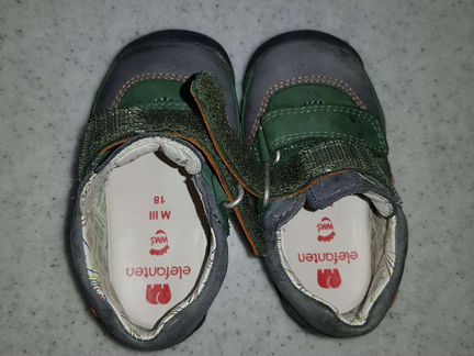 Кроссовки 18 р