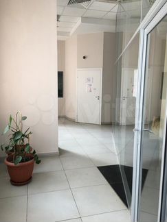 Торговое помещение, 330 м²