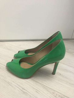 Кожаные лакированные туфли