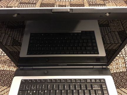 Ноутбук toshiba satellite a300 на запчасти