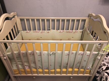 Детская кроватка маятник плюс матрас
