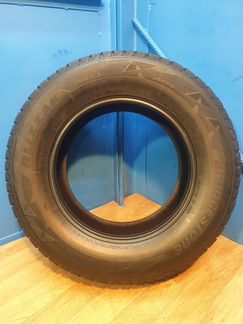 Bridgestone Blizzak DM-V2 275/65R18