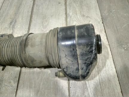 Амортизатор передний правый бмв 7 Г11 BMW 7 G11