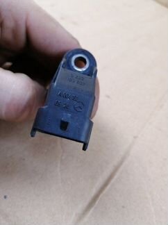 Датчик положения распредвала Mercedes-Benz C-Class