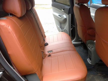 Модельные чехлы Шевроле Орландо из экокожи