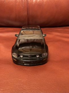 Ford Mustang GT. Модель Maisto. Масштаб 1/24