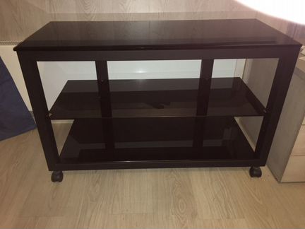 Стеклянная тумба