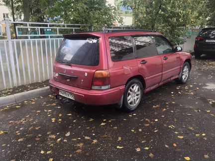 Subaru Forester 2.0 AT, 1997, 318 000 км