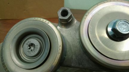 Натяжитель ремня Honda Pilot 2 2008-2016 (INA)