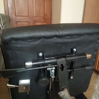 Компьютерное кресло с двойной функцией