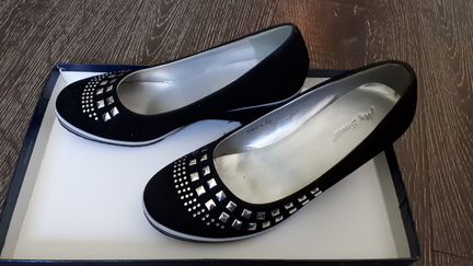 Туфли на танкетке