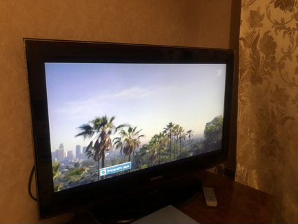 Телевизор Samsung 40 дюймов Full HD