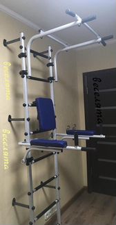 Прочный турник и гимнастические брусья