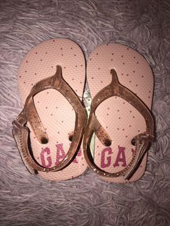 Босоножки GAP, новые, размер 24/25