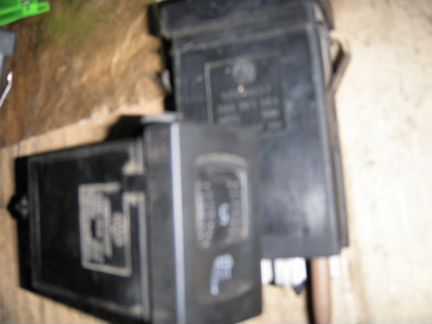 Кнопка открывания бензобака 1J0959833 vw passat b5