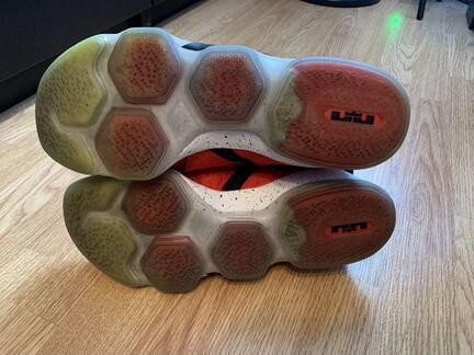 Nike Lebron 14 US 10.5