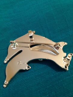 Брошь Дельфины США