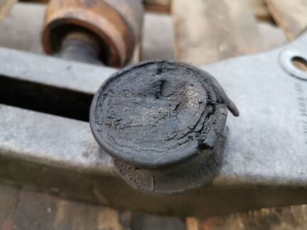 Балка АКПП Bmw 735I E38 M62B35 1999