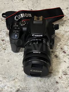 Зеркальный фотоаппарат Canon 250D