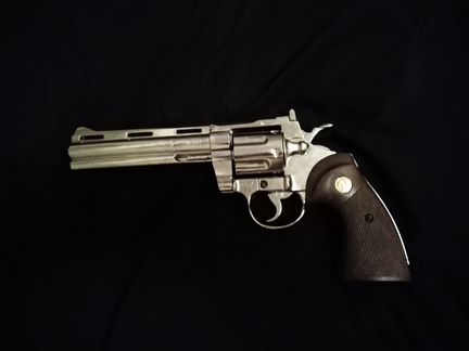 Макет револьвер Colt Python 6”.357 Магнум