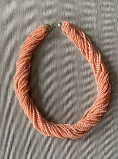 Коралловые бусы. Коралл 75 грамм. Angel skin