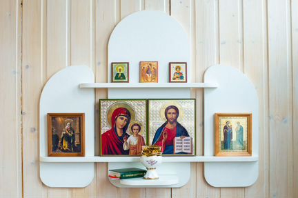 Домашний иконостас, полка для икон