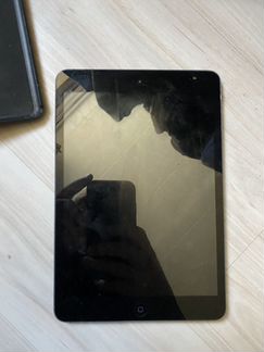Apple iPad mini 1 (на запчасти)